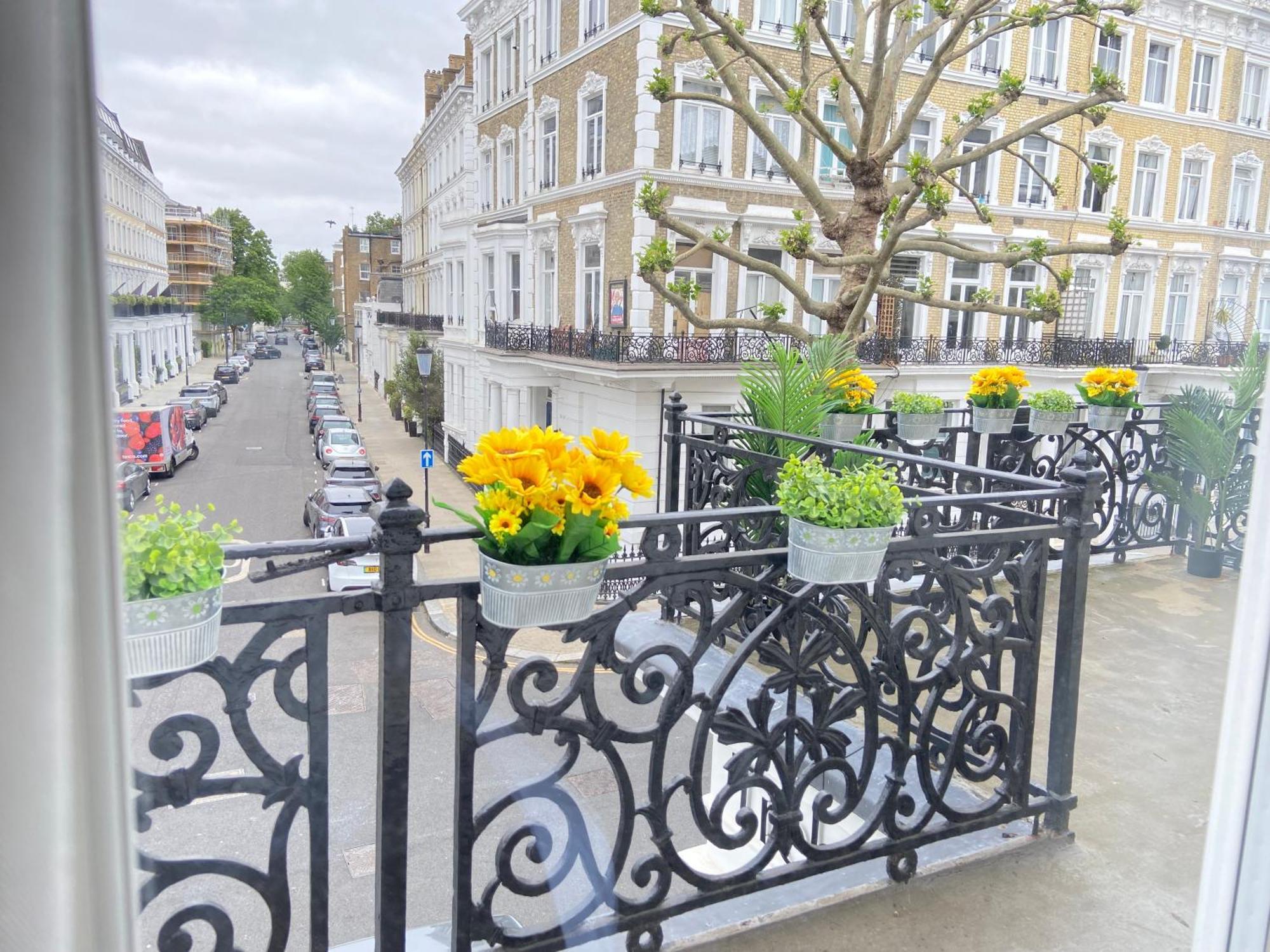 Trebovir Hotel London
